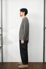 画像8: Caledoor (カレドアー) British Wool Crew Neck Knit Made by Macalastair [LIGHT GRAPHITE/GRITSTONE] (8)