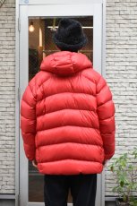 画像4: patagonia (パタゴニア) メンズ・フィッツロイ・ダウン・フーディ [AMANITA RED] (4)