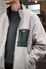 画像16: patagonia (パタゴニア) メンズ・リバーシブル・シェルド・マイクロディニ・ジャケット [TORREY PINE GREEN] (16)