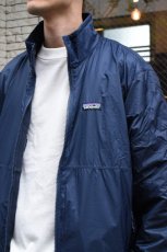 画像8: patagonia (パタゴニア) メンズ・リバーシブル・シェルド・マイクロディニ・ジャケット [NEW NAVY] (8)