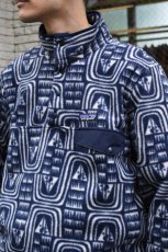 画像8: patagonia (パタゴニア) メンズ・ライトウェイト・シンチラ・スナップT・プルオーバー [FLOW/SUNKEN BLUE] (8)