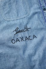 画像20: Behind The River (ビハインドザリバー) BTR×Lucy OAXACA Souvenir Chambray Shirt [BLUE/COLORFUL] (20)