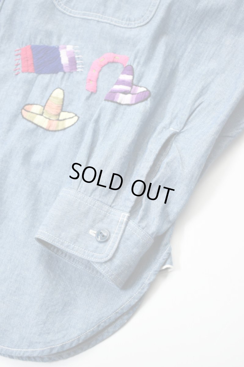 画像25: Behind The River (ビハインドザリバー) BTR×Lucy OAXACA Souvenir Chambray Shirt [BLUE/COLORFUL] (25)