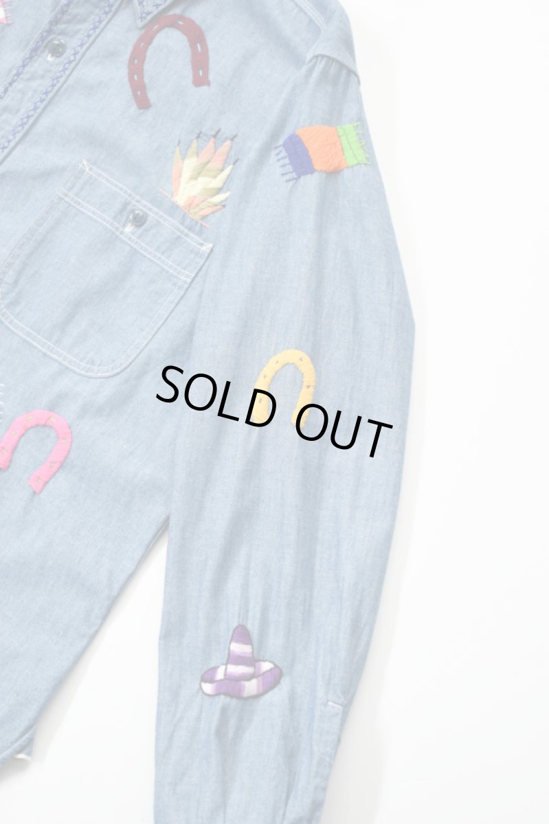 画像24: Behind The River (ビハインドザリバー) BTR×Lucy OAXACA Souvenir Chambray Shirt [BLUE/COLORFUL] (24)