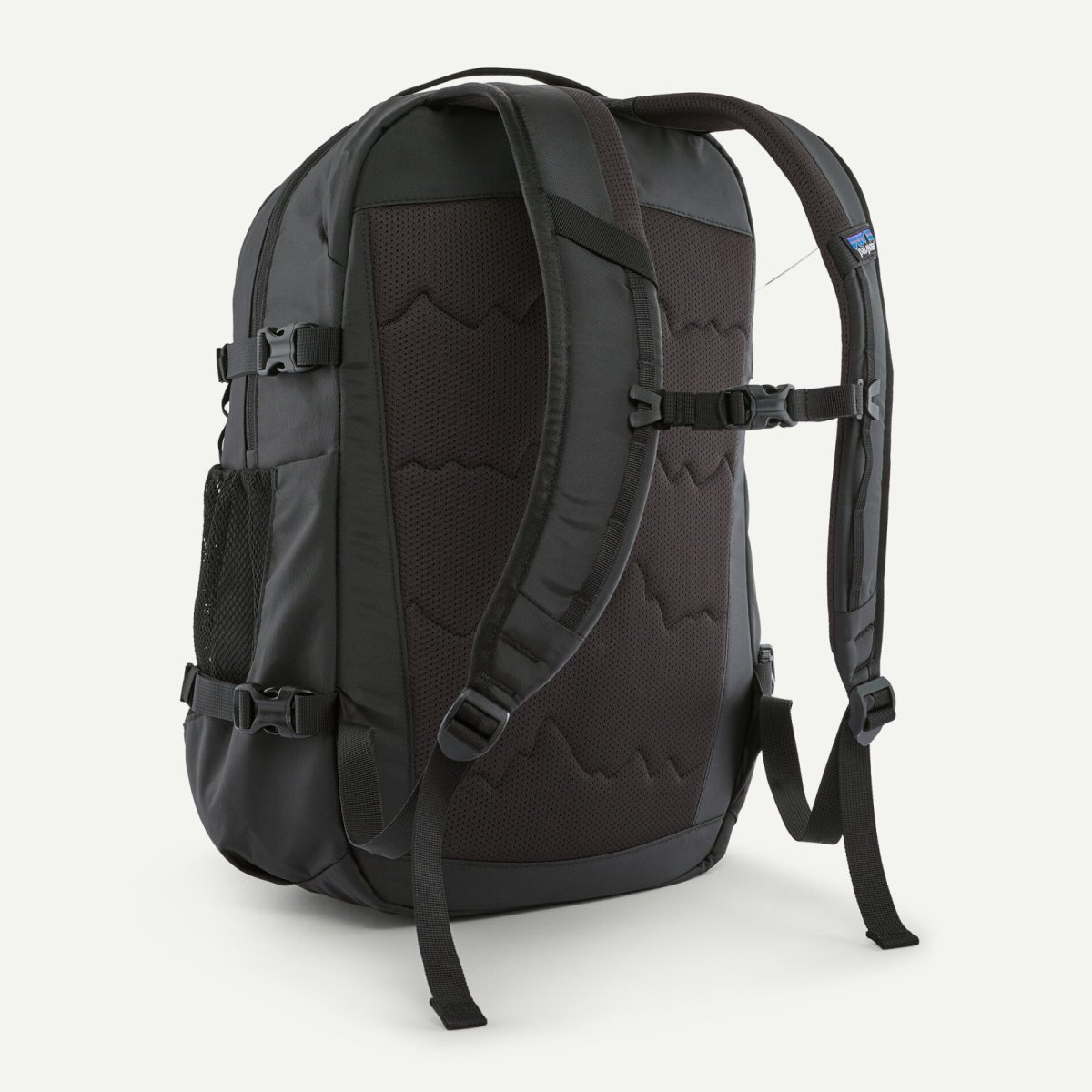画像2: patagonia (パタゴニア) レフュジオ・デイパック 30L [BLACK] (2)