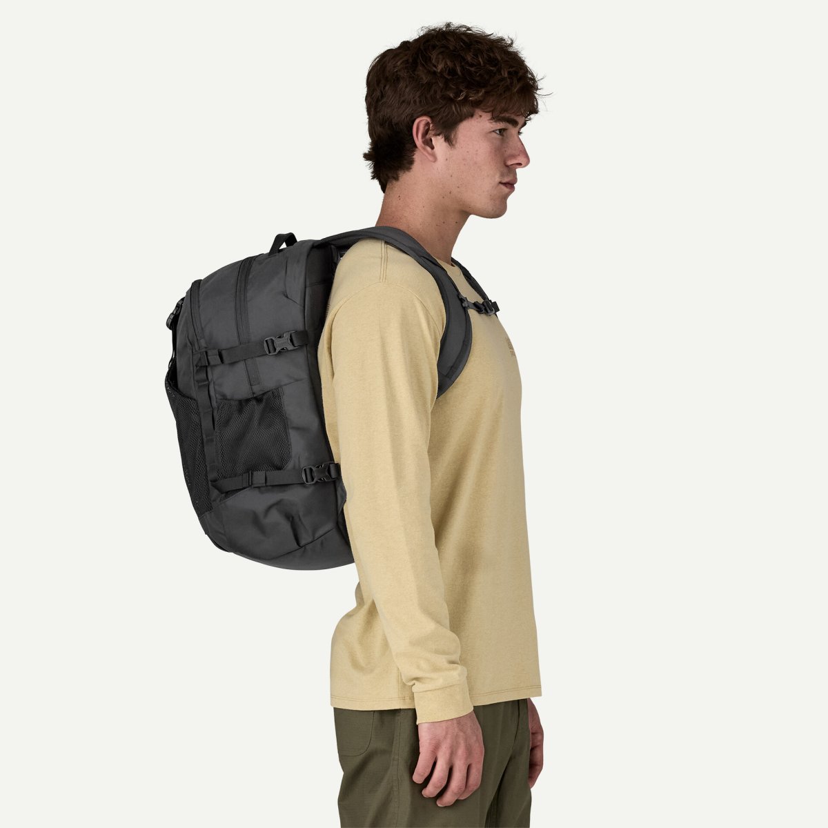 画像9: patagonia (パタゴニア) レフュジオ・デイパック 30L [BLACK] (9)