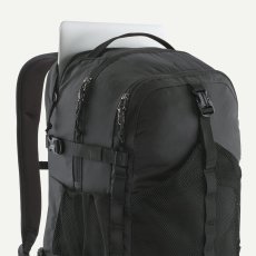 画像4: patagonia (パタゴニア) レフュジオ・デイパック 30L [BLACK] (4)