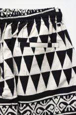 画像18: jawandi (ジャワンディ) SANTAI PANT BATIK [STRIPE BARONG/BLACK/NATURAL] (18)