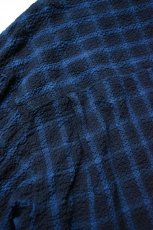画像19: kontor (コントール) Overdyed Seersucker Check Shirt [BLUE CHECK] (19)