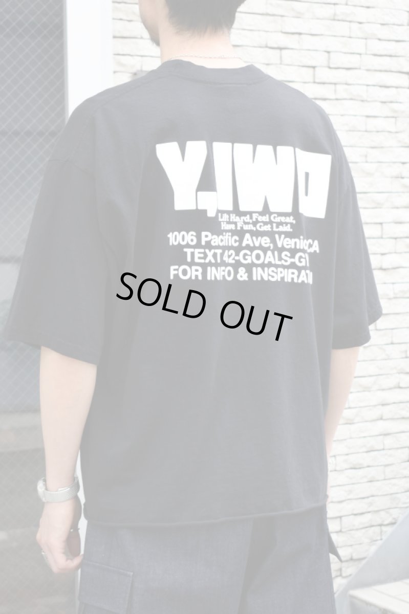 画像4: Y,IWO (ヤーアイワークアウト) Hardwear Crop Tee [BLACK/WHITE] (4)