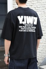 画像4: Y,IWO (ヤーアイワークアウト) Hardwear Crop Tee [BLACK/WHITE] (4)