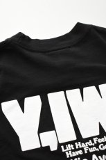 画像18: Y,IWO (ヤーアイワークアウト) Hardwear Crop Tee [BLACK/WHITE] (18)