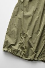 画像11: AXESQUIN -modified- (アクシーズクインモディファイド) NYLON TAFFTA EASY SKIRT [OLIVE] (11)
