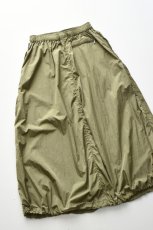 画像13: AXESQUIN -modified- (アクシーズクインモディファイド) NYLON TAFFTA EASY SKIRT [OLIVE] (13)