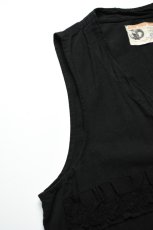 画像4: 【For WOMEN】Behind The River (ビハインドザリバー) "Black Beauty Vintage" Black Over Dye Black Sheep Hunting Vest (4)