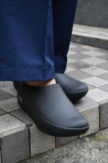 画像12: OOFOS (ウーフォス) OOcloog PLUS [BLACK] (12)