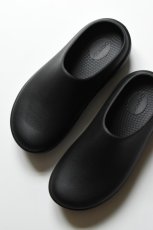 画像3: OOFOS (ウーフォス) OOcloog PLUS [BLACK] (3)