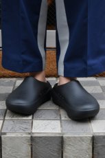 画像16: OOFOS (ウーフォス) OOcloog PLUS [BLACK] (16)