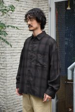 画像2: kontor (コントール) Overdyed Shadow Check Shirt [BROWN CHECK] (2)