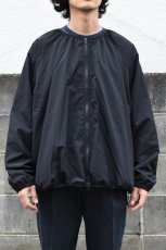 画像4: AXESQUIN -modified- (アクシーズクインモディファイド) MEETS EXCLUSIVE NYLON TAFFTA GATHER BLOUSON [BLACK] (4)