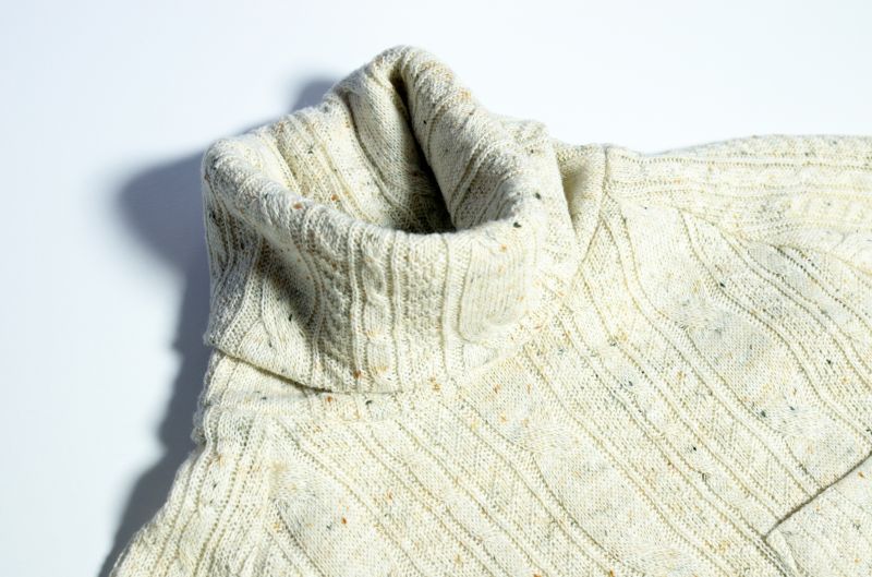CURLY (カーリー) CABLE TURTLE NECK [OFF WHITE] が入荷しました