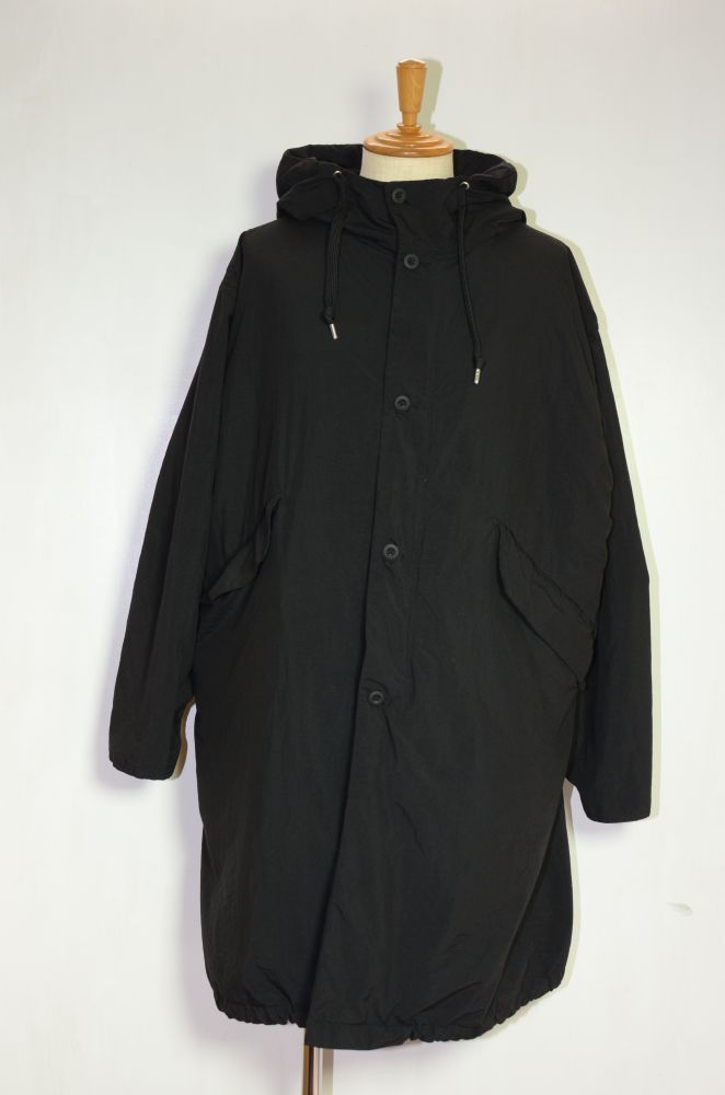TEÄTORA (テアトラ) Souvenir Hunter Packable [BLACK] が入荷しました