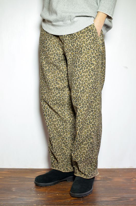 MASTER & Co. (マスターアンドコー) CHINO PANTS with BELT [LEOPARD] が入荷しました
