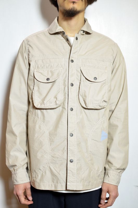 and wander (アンドワンダー) dry typewriter shirt jacket [beige] が入荷しました