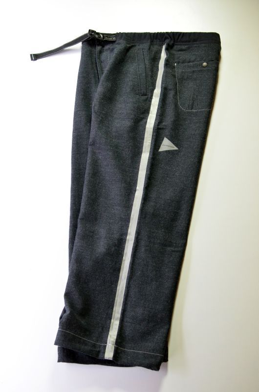 and wander (アンドワンダー) Side Line Wool Wide Pants [Charcoal] が入荷しました