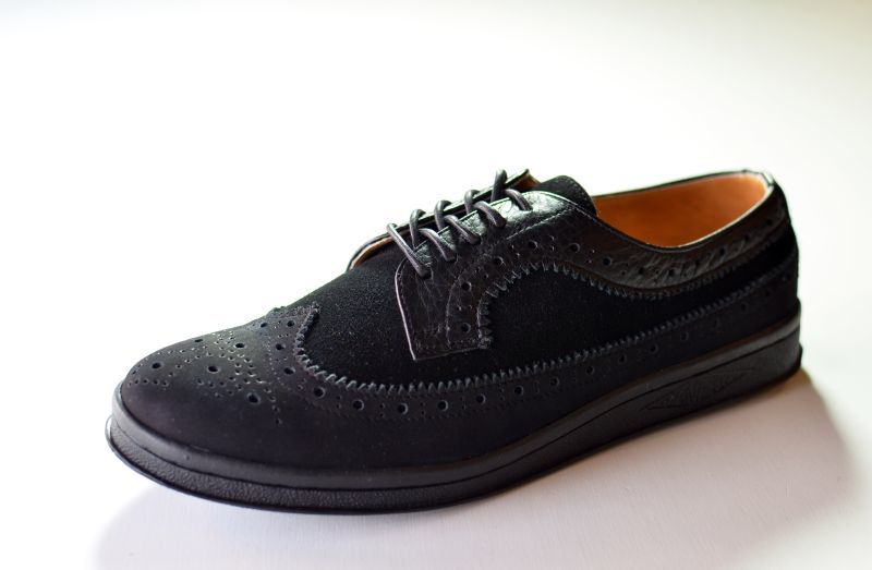 MANEBU (マネブ) "UKI" CRAZY [BLACK] が入荷しました