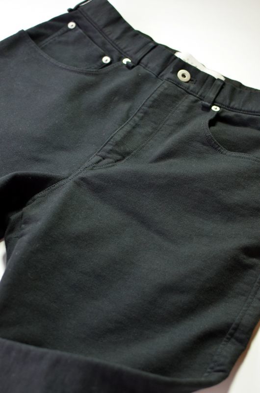 CURLY (カーリー) NAUGHTY 5P JEANS [BLACK] が入荷しました