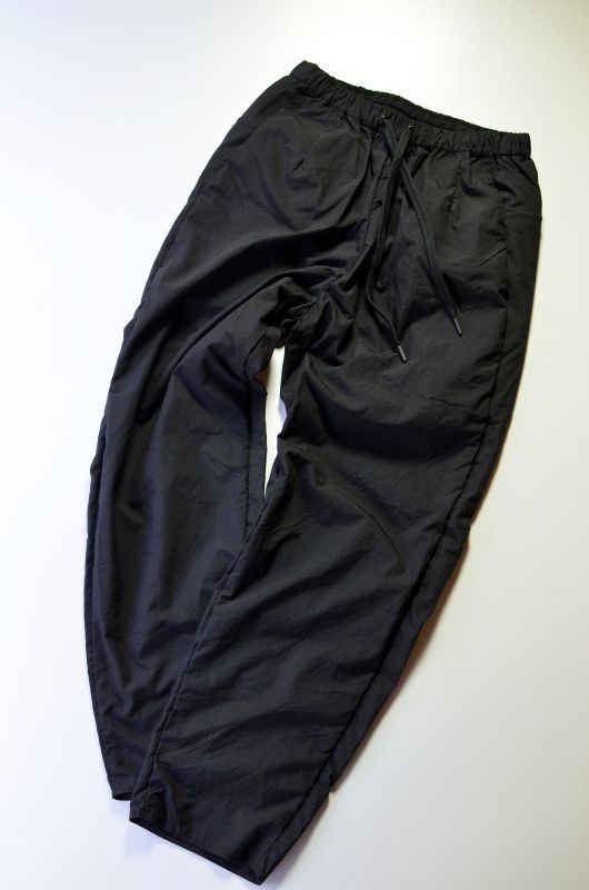 TEÄTORA (テアトラ) Wallet Pants -Packable- [black] が入荷しました