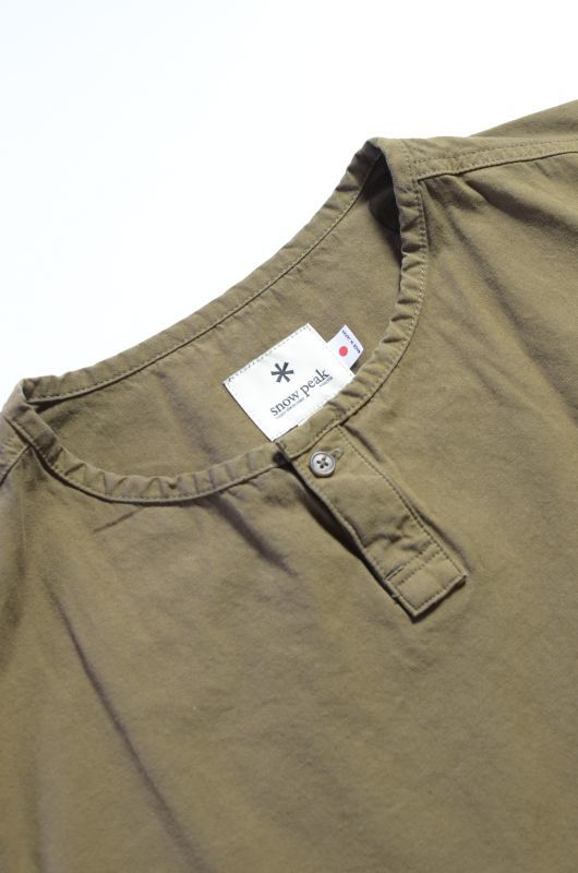 snow peak (スノーピーク) Sailor Clth Apron Shirt[Brown]が入荷しました。