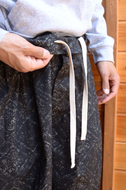 YOTA TOKI (ヨータトキ) 4-PLEATED PANTが入荷しました。