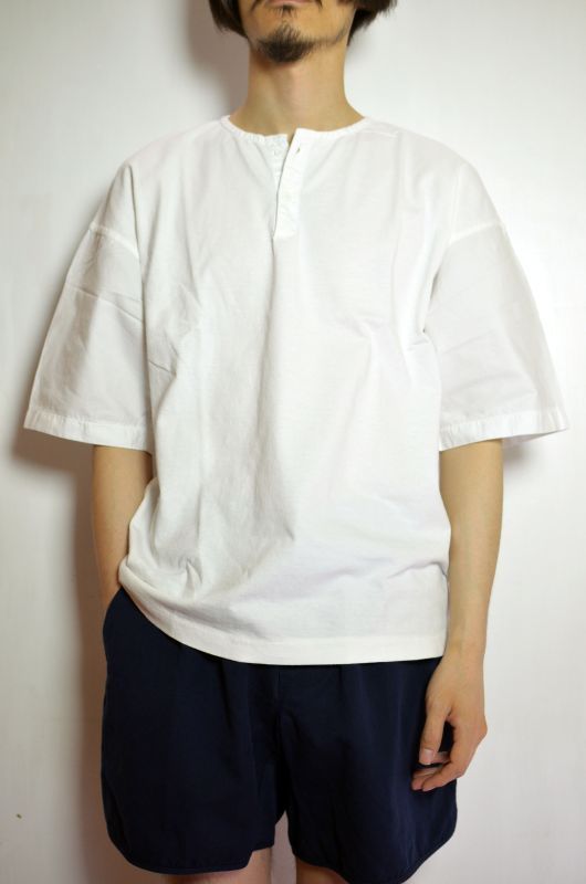  DANA LEE (ダナ・リー) Twill-Sleeved Henley [Scoured White]が入荷しました