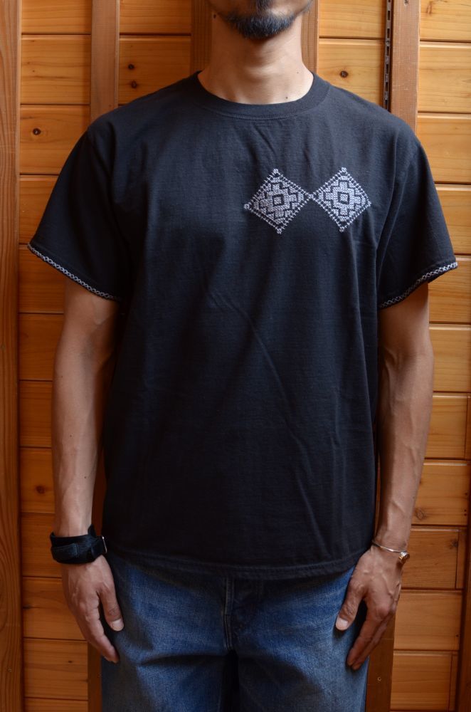 oaxaca (オアハカ) Cross Stitch Tee〔BLACK〕が入荷しました。