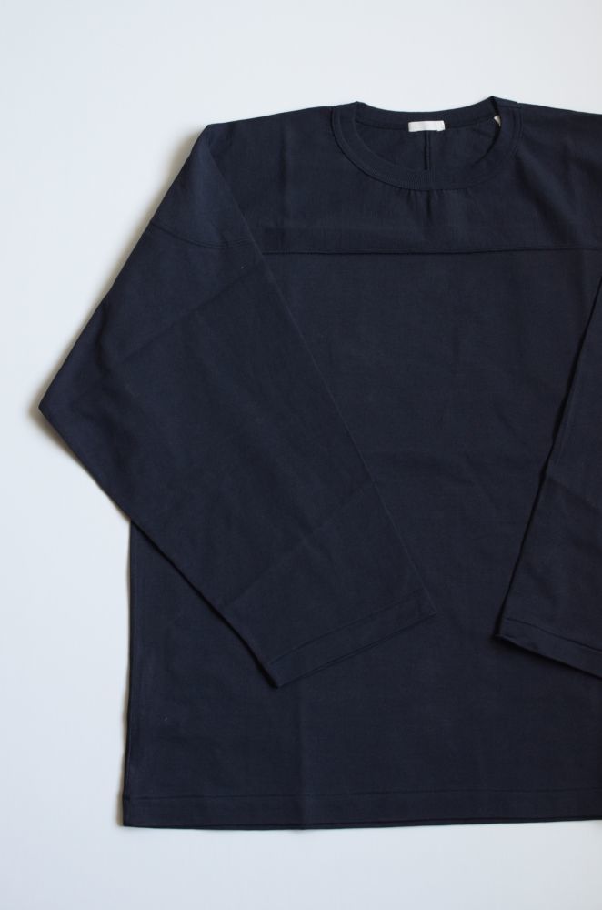 COMOLI (コモリ) フットボール Tシャツ [NAVY] が入荷しました。 - MEETS