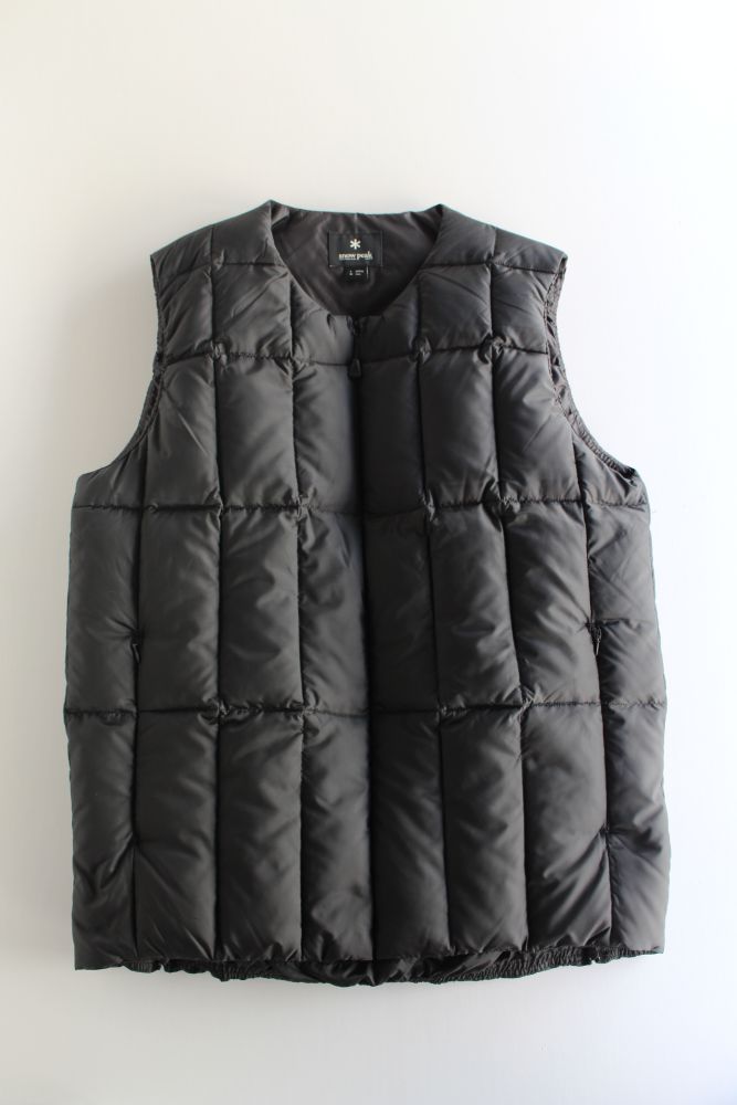 snow peak (スノーピーク) Middle Down Vest [Black] が入荷しました。