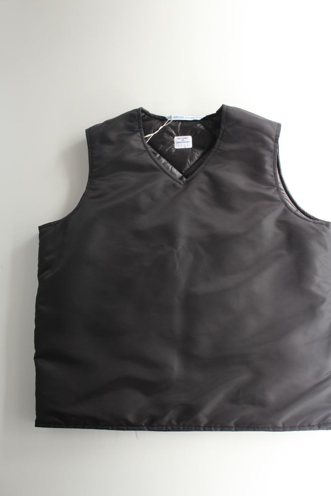 Necessary or Unnecessary (ネセサリー オア アンネセサリー) VESTIIQUILT 〔BLACK〕が入荷しました。