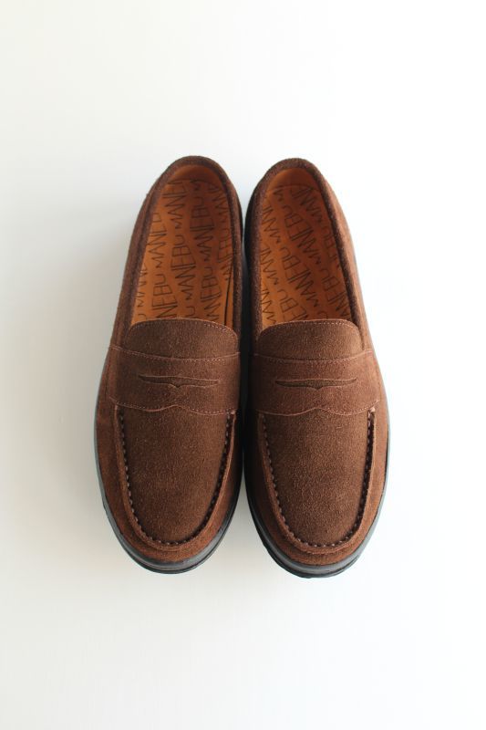 MANEBU (マネブ) VOVO SUEDE [BROWN]が入荷しました。