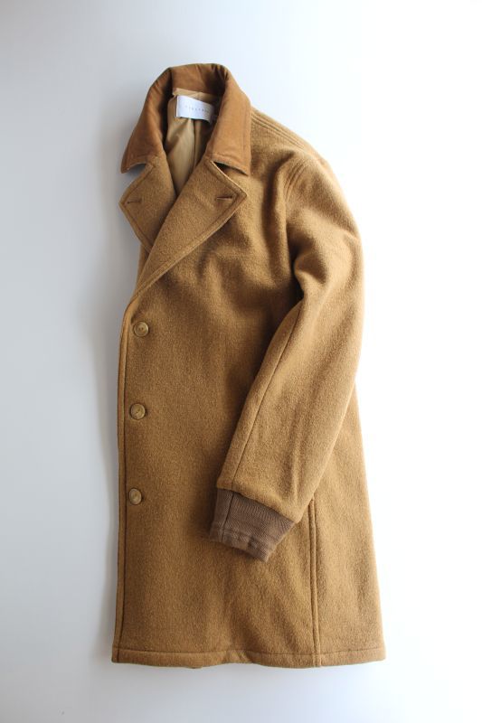 CURLY (カーリー) FROSTED COAT [CAMEL] が入荷しました。