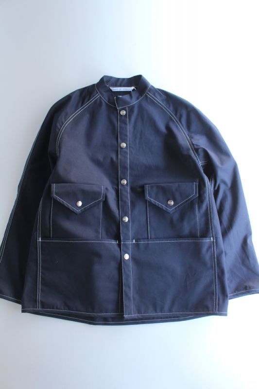 Necessary or Unnecessary (ネセサリー オア アンネセサリー) GARAGE GAWN 〔NAVY〕が入荷しました。