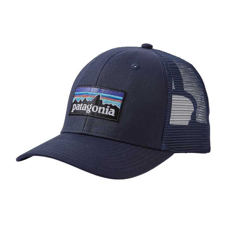 patagonia (パタゴニア) P-6 ロゴ・トラッカー・ハット [NVNV]が入荷しました。