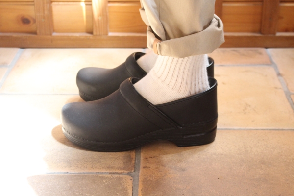 dansko professional black oiled 43 | hartwellspremium.com