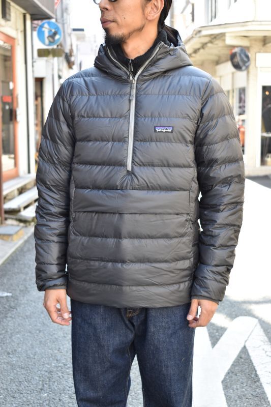 極美品】Patagonia パタゴニア ダウンセーターフーディプルオーバー-