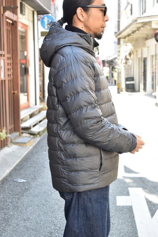 爆買い高品質】 patagonia - パタゴニア ダウンセーター XSの通販 by