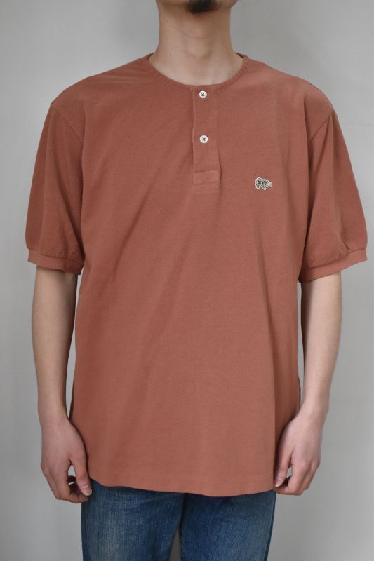 SCYE BASICS (サイベーシックス) Garment Dyed Cotton Pique Henley 