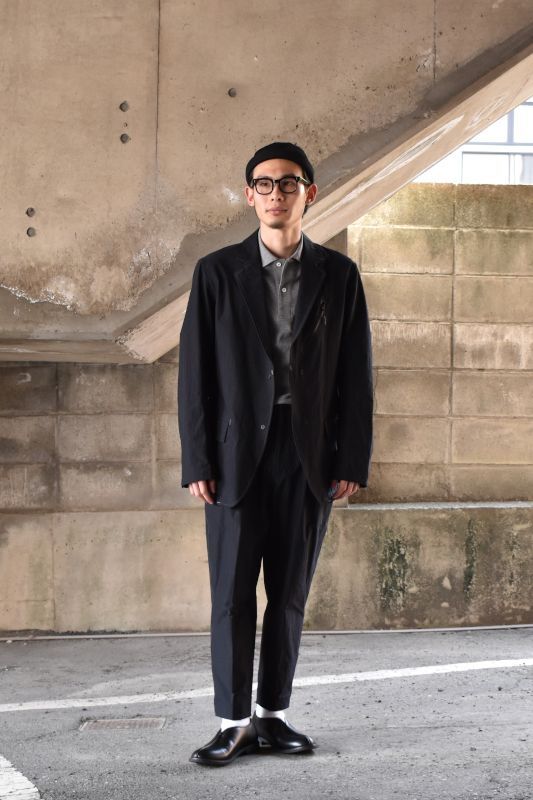 and wander (アンドワンダー) plain tailored stretch jacket [BLACK]
