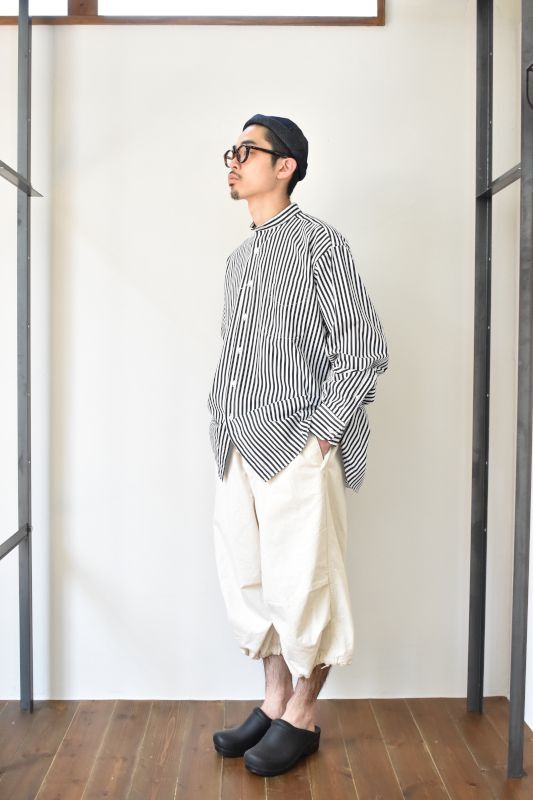 orslow (オアスロウ) LOOSE FIT 3/4 LENGTH ARMY SHORTS [ECRU]