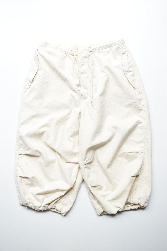 orslow (オアスロウ) LOOSE FIT 3/4 LENGTH ARMY SHORTS [ECRU]